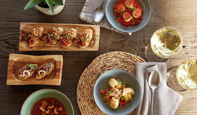 El Puerto Cuisine Spread